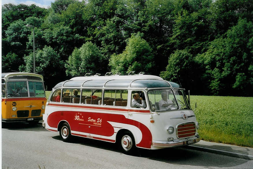 (077'203) - Aus Deutschland: Setra, Ulm - ZH 32'916 U - Setra am 5. Juni 2005 in Bubendorf