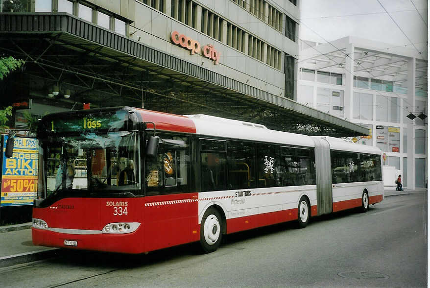 (077'524) - SW Winterthur - Nr. 334/ZH 730'334 - Solaris am 18. Juni 2005 beim Hauptbahnhof Winterthur