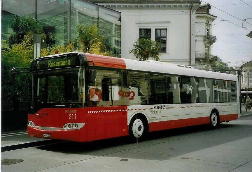 (077'533) - SW Winterthur - Nr. 211/ZH 730'211 - Solaris am 18. Juni 2005 beim Hauptbahnhof Winterthur