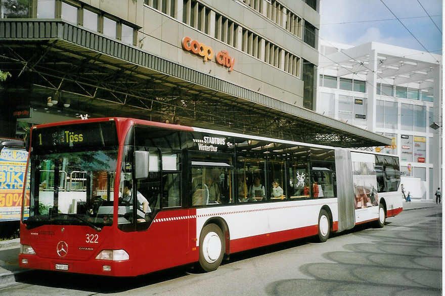 (077'534) - SW Winterthur - Nr. 322/ZH 687'322 - Mercedes am 18. Juni 2005 beim Hauptbahnhof Winterthur