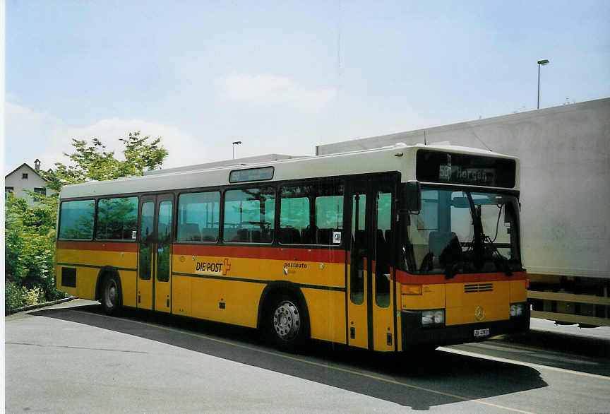 (077'730) - Sulzberger, Htten - ZH 43'933 - Mercedes/R&J am 18. Juni 2005 in Hirzel, Garage Bhrer