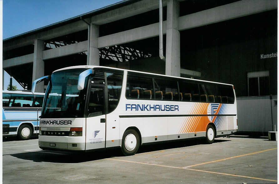 (077'936) - Fankhauser, Sigriswil - BE 42'491 - Setra am 24. Juni 2005 in Thun, Grabengut