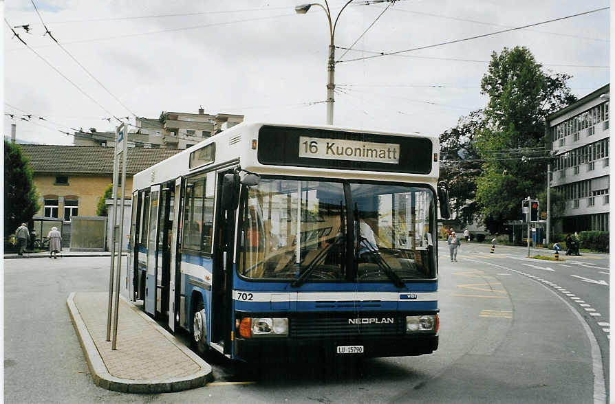 (078'522) - Heggli, Kriens - Nr. 702/LU 15'790 - Neoplan (ex Nr. 61) am 11. Juli 2005 in Kriens, Busschleife