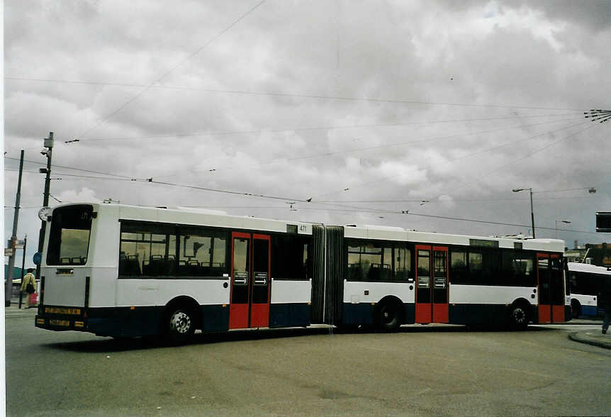 (078'724) - GVB Amsterdam - Nr. 471/VP-48-?? - Volvo/Berkhof am 20. Juli 2005 beim Bahnhof Amsterdam