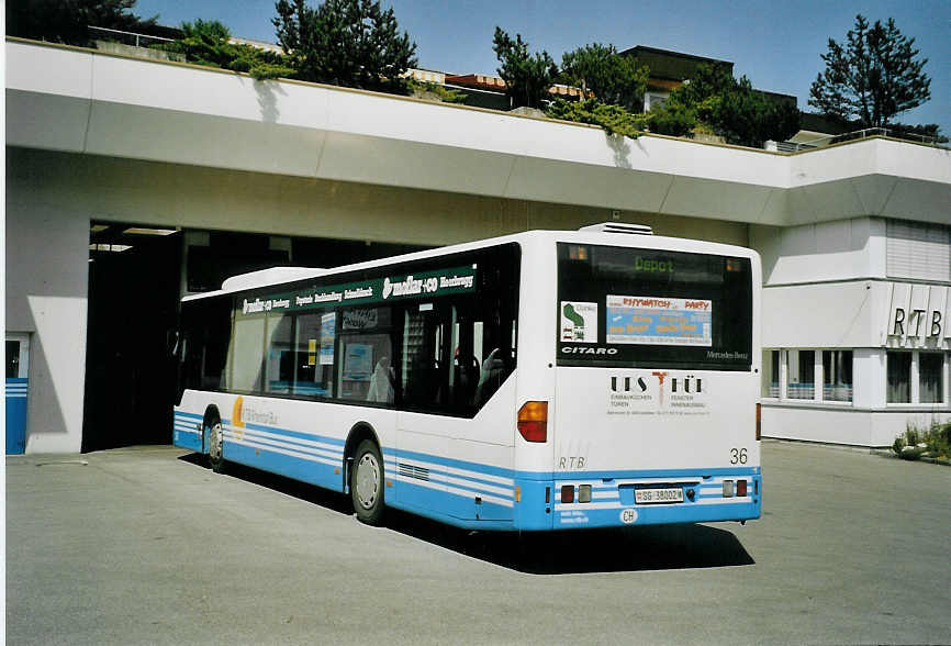 (079'223) - RTB Altsttten - Nr. 36/SG 38'002 - Mercedes am 28. Juli 2005 in Altsttten, Garage