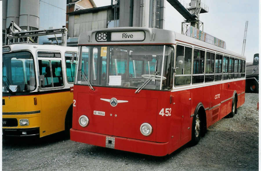 (079'821) - TPG Genve (Knoerr) - Nr. 452/BE 96'044 - Saurer/Hess am 27. August 2005 in Niederbipp, Saurertreffen