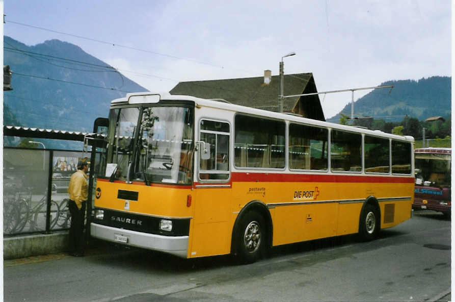 (080'310) - Spring, Schwenden - BE 368'914 - Saurer/R&J am 3. September 2005 beim Bahnhof Zweisimmen