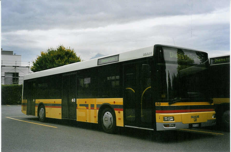 (080'610) - STI Thun - Nr. 98/BE 577'098 - MAN am 29. September 2005 bei der Schifflndte Thun