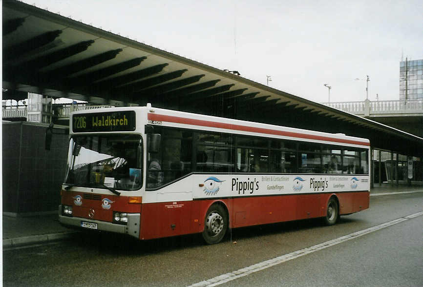 (081'707) - OVS Sexau - EM-S 147 - Mercedes am 3. Dezember 2005 beim Bahnhof Freiburg