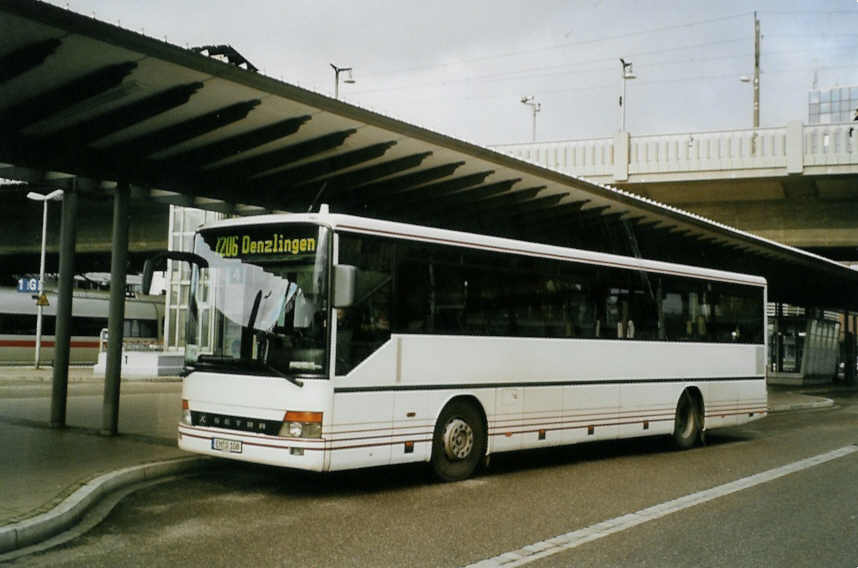 (081'724) - OVS Sexau - EM-S 108 - Setra am 3. Dezember 2005 beim Bahnhof Freiburg