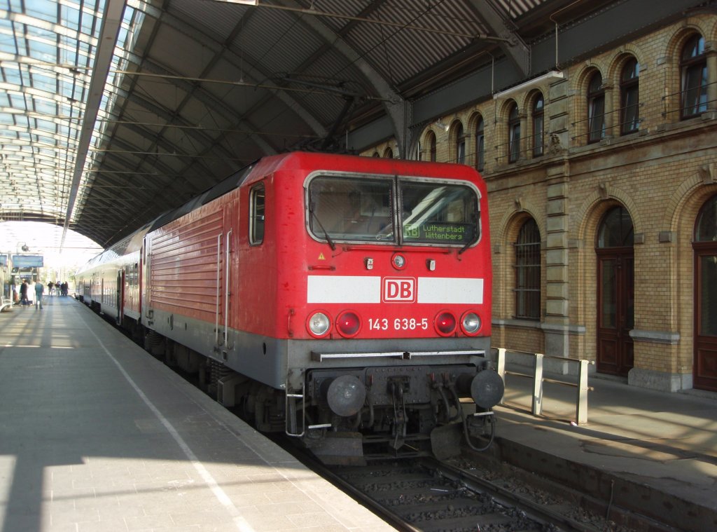 143 638 als RB 80 nach Lutherstadt Wittenberg in Halle (Saale) Hbf. 26.09.2009