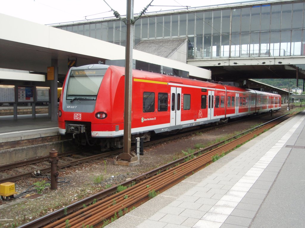 425 222 als S3 Germersheim - Bruchsal in Heidelberg Hbf. 11.05.2013