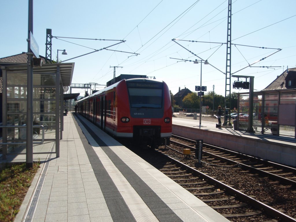 425 615 als S 51 nach Aglasterhausen in Meckesheim. 09.10.2010