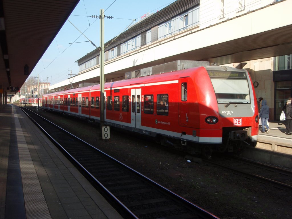 425 727 als S 2 Mosbach (Baden) - Kaiserslautern Hbf in Mannheim Hbf. 29.01.2011