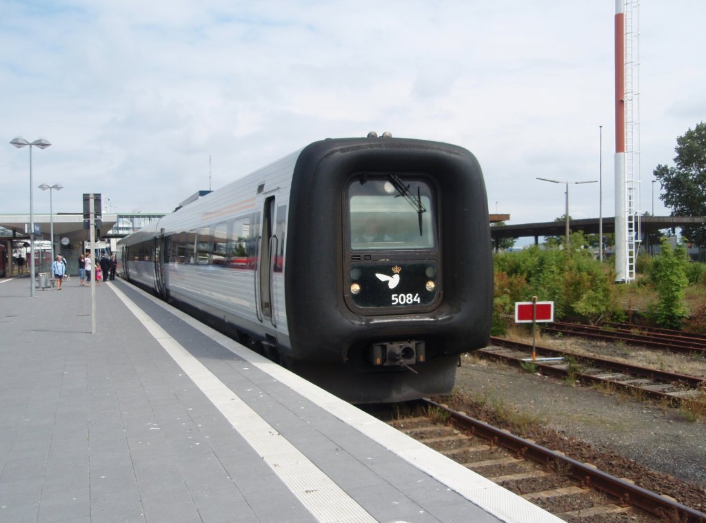 5084 als EC Kopenhagen - Hamburg in Puttgarden. 04.08.2009