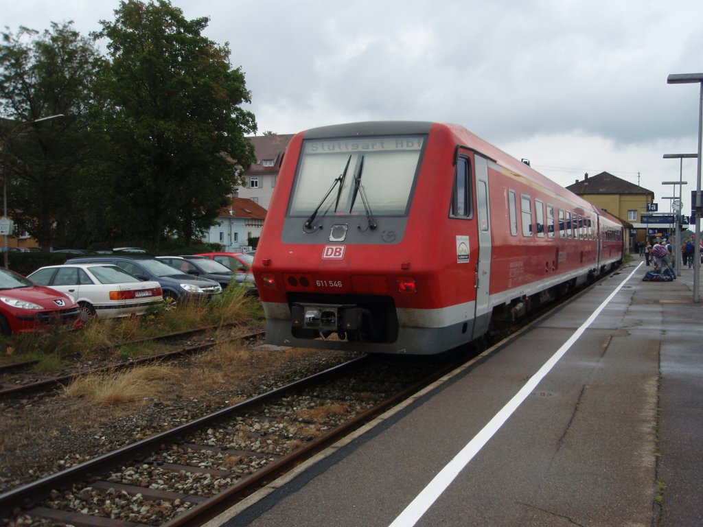611 546 als IRE aus Stuttgart Hbf in Aulendorf. 29.07.2012