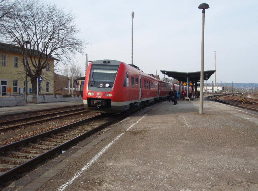 612 101 als RE Erfurt Hbf - Altenburg in Jena-Gschwitz. 12.03.2011