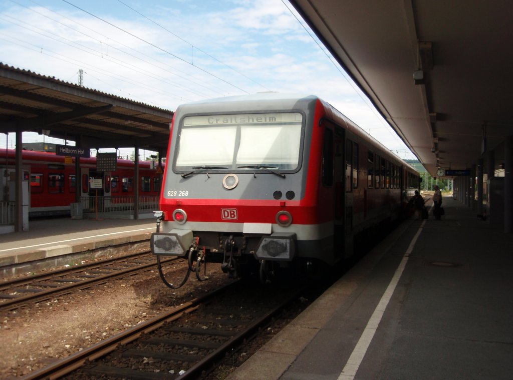 628 268 als RE nach Crailsheim in Heilbronn Hbf. 01.08.2010
