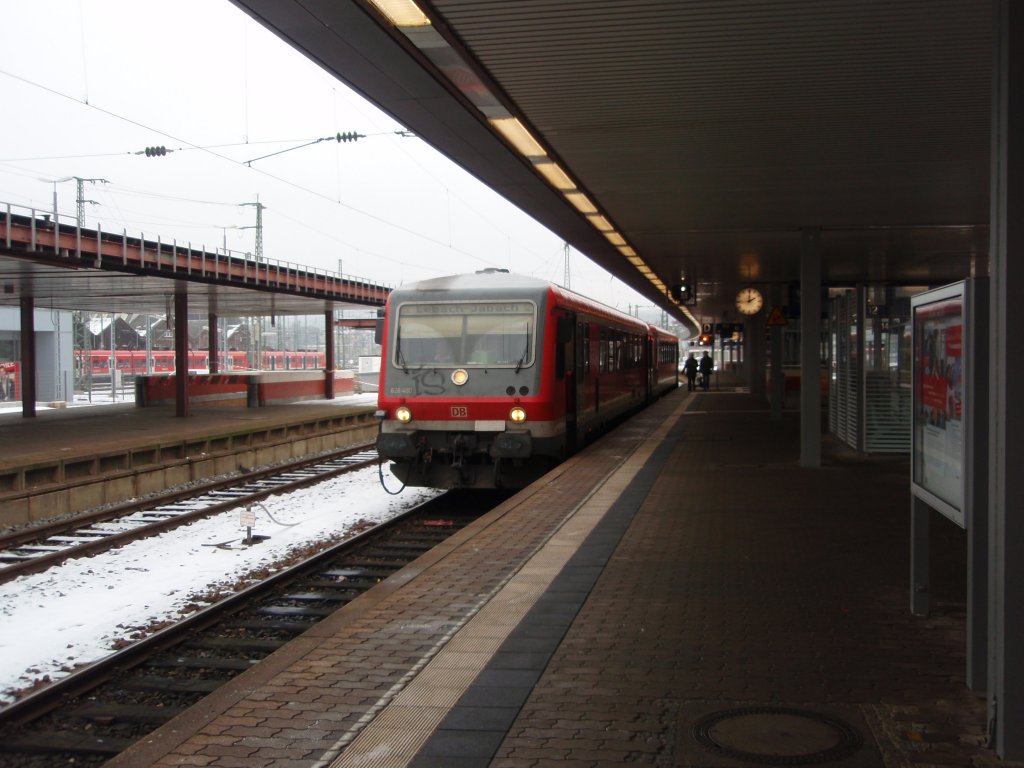 628 480 als RB 72 nach Lebach-Jabach in Saarbrcken Hbf. 16.01.2010