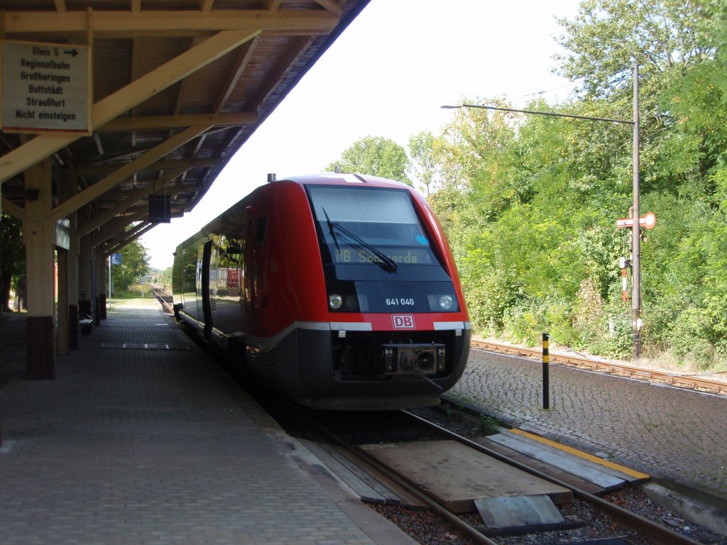 641 040 als RB 43 aus Groheringen in Smmerda. 11.09.2010

