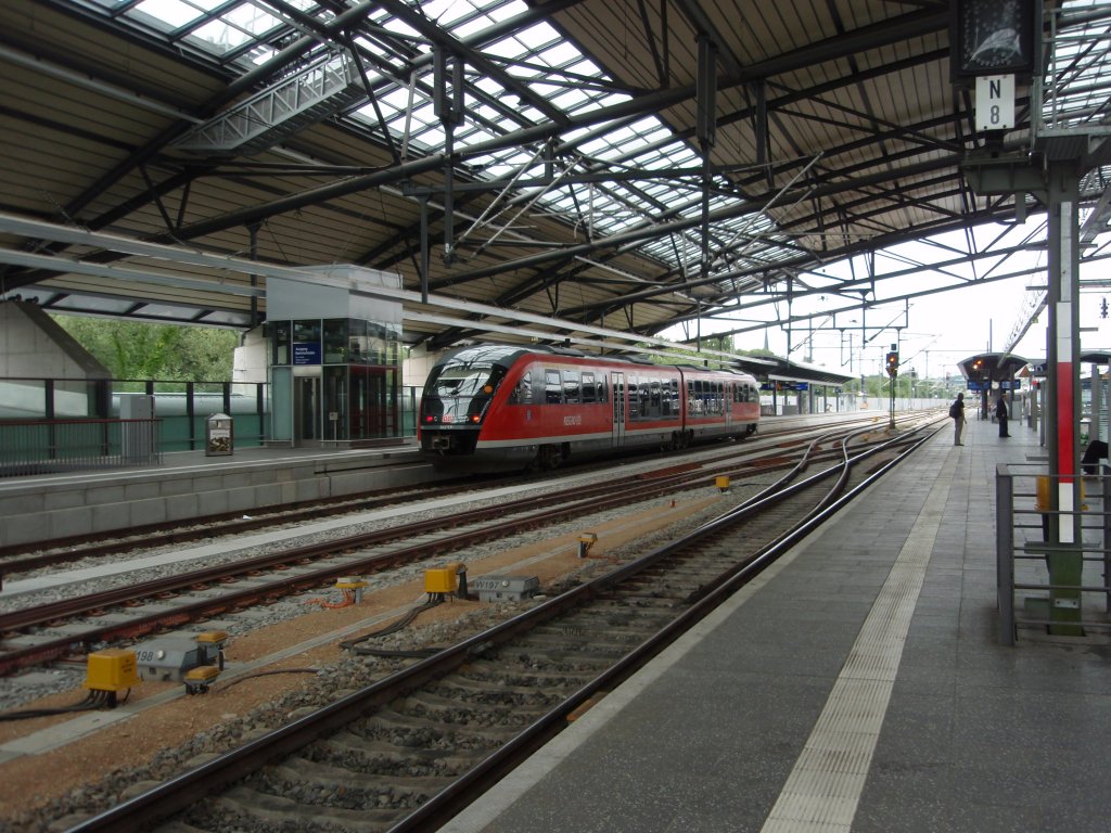 642 531 als RE 2 nach Saalfeld (Saale) in Erfurt Hbf. 23.08.2010