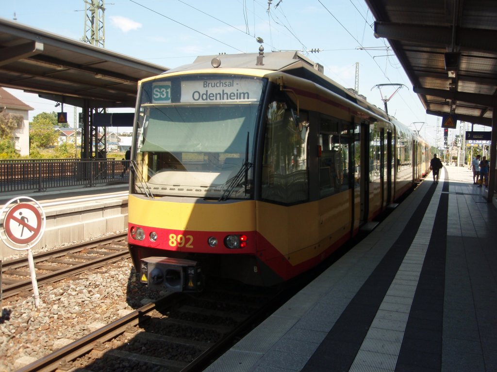 892 der Albtal-Verkehrsgesellschaft als S 31 nach Odenheim in Bruchsal. 15.08.2012