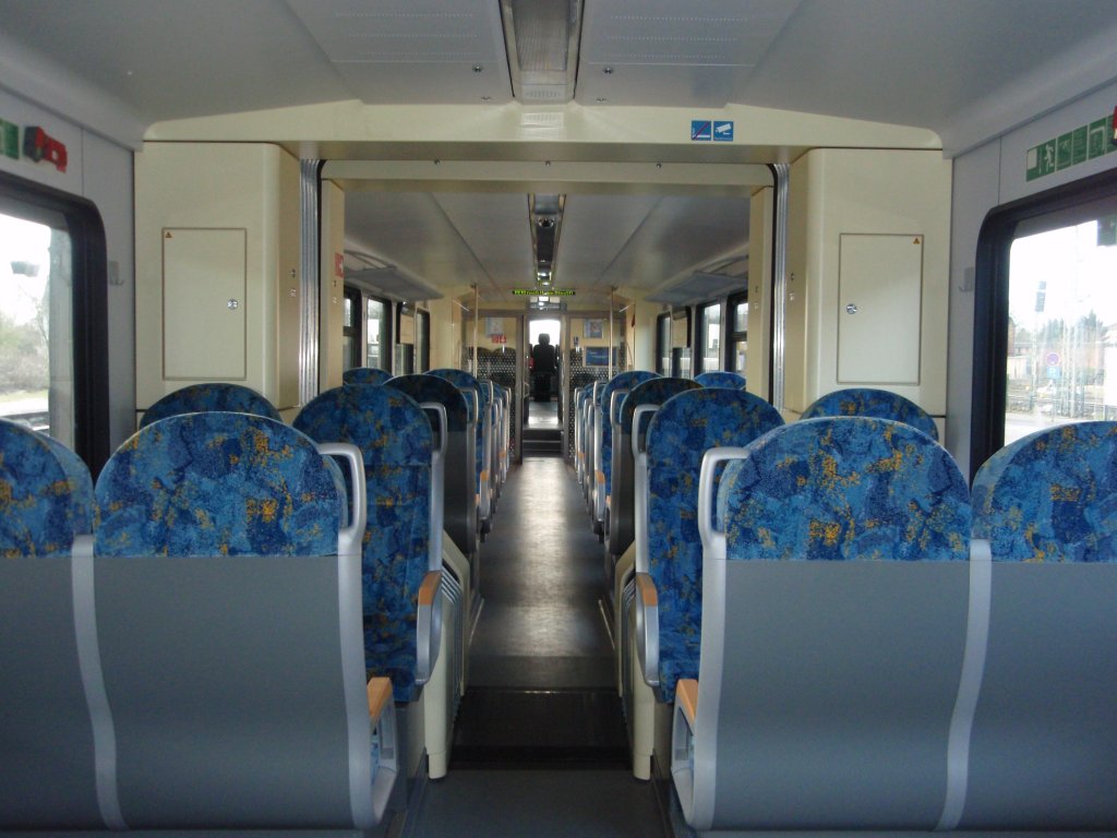 Der Innenraum eines ET 429 der eurobahn. 03.04.2010
