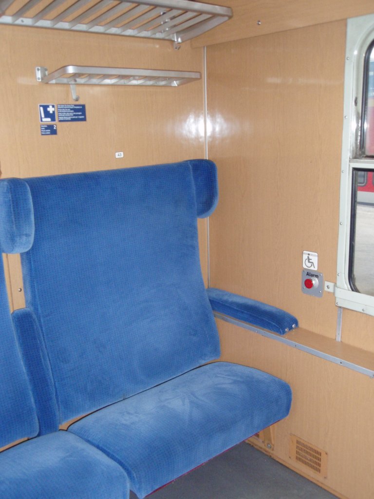 Der Innenraum eines Gepckwagens der BTE im RE 13 Ersatzverkehr der eurobahn. 20.02.2010