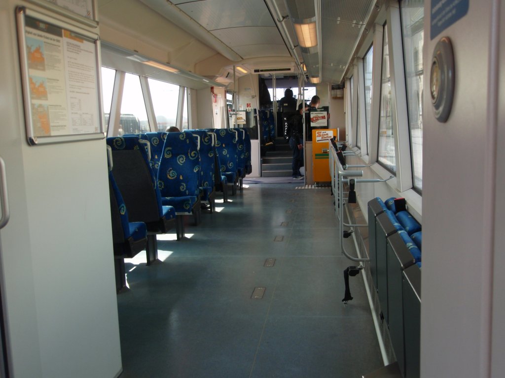 Der Innenraum eines VT 650 der Ostdeutschen Eisenbahn. 24.04.2010