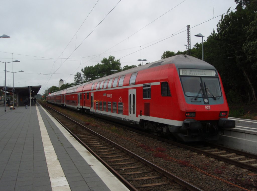 Ein Doppelstock Steuerwagen als RB nach Bremen-Vegesack in Verden (Aller). 11.06.2009