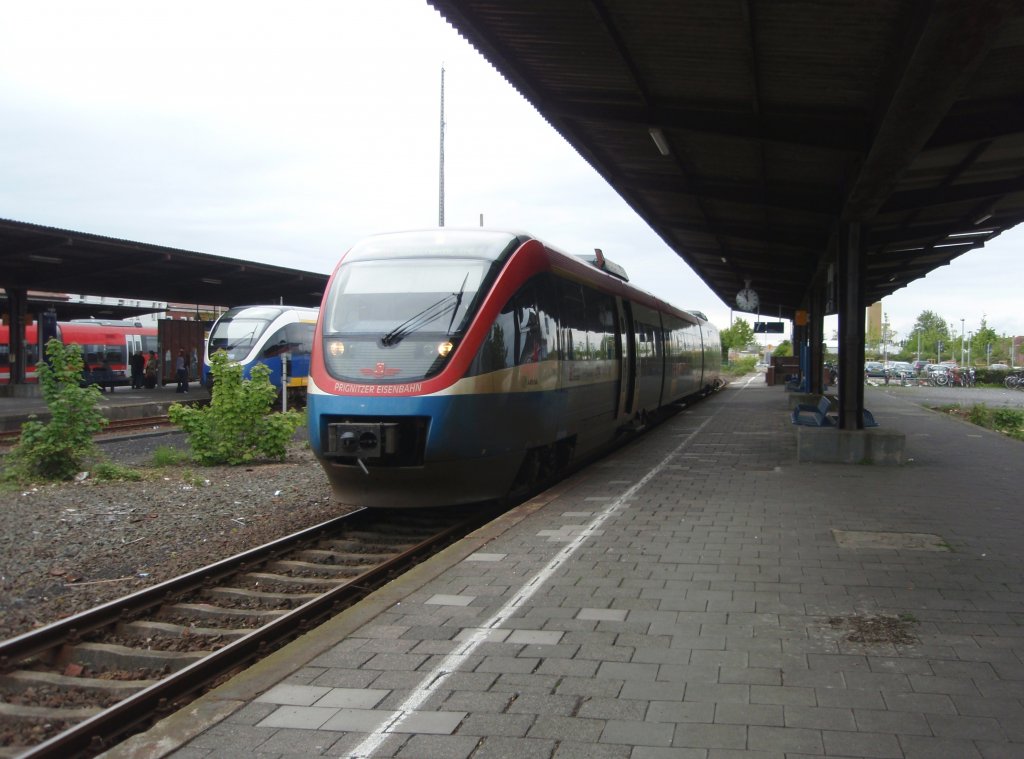 Ein VT 643 der Prignitzer Eisenbahn als RB 51 Dortmund Hbf - Enschede in Coesfeld (Westf.). 14.05.2010

