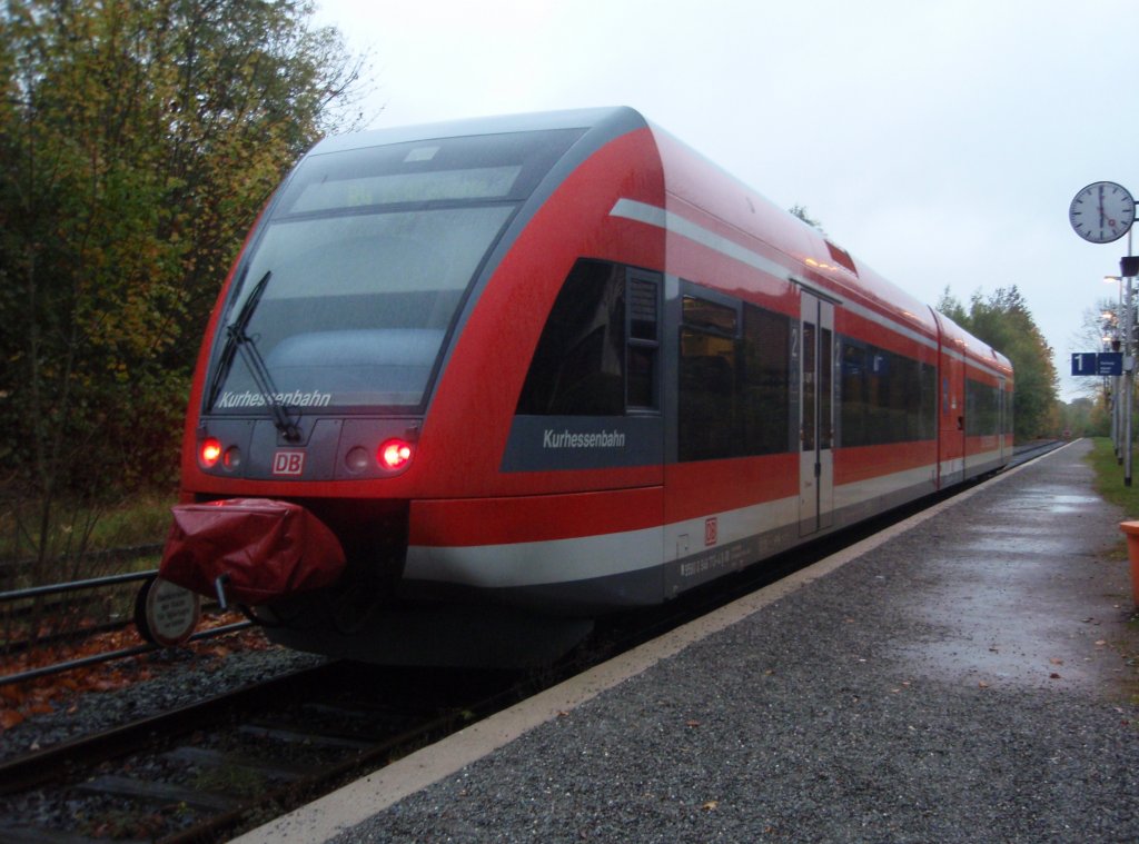 Ein VT 646 als R 4 aus Kassel-Wilhelmshhe in Korbach Sd. 16.10.2010