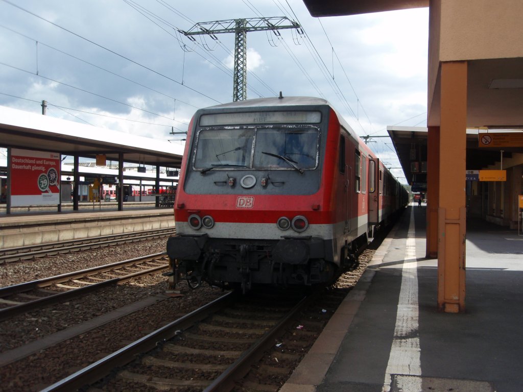 Ein Wittenberger Steuerwagen als RE nach Frankfurt (Main) Hbf in Fulda. 29.08.2009