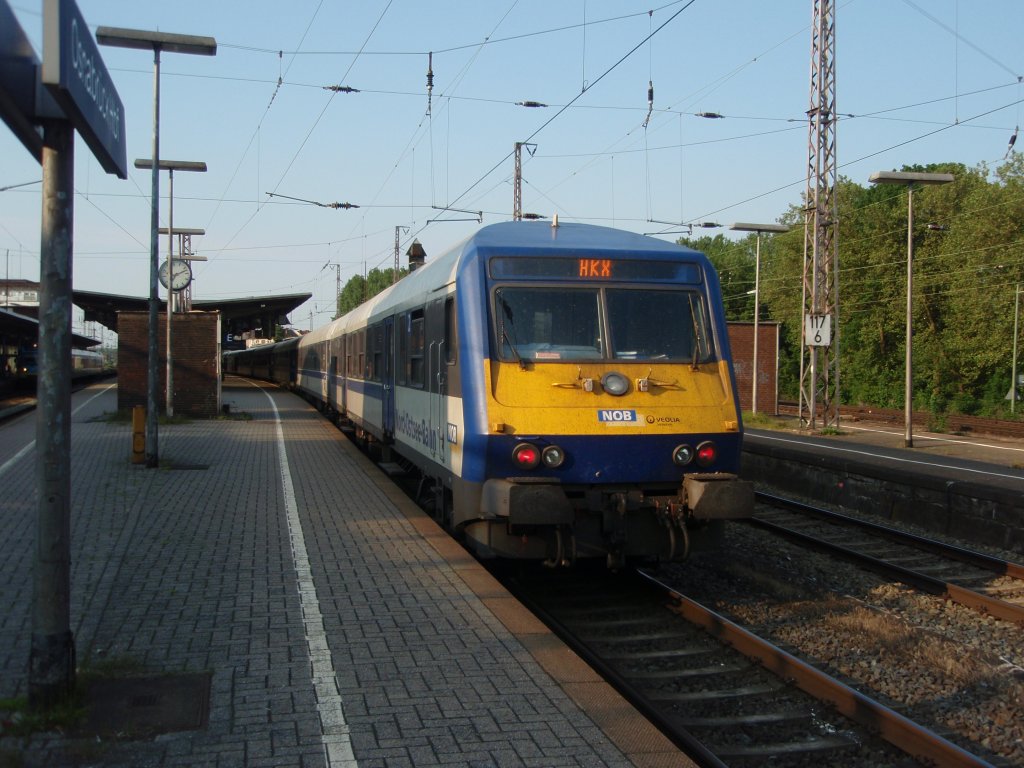 Ein Wittenberger Steuerwagen der Nord-Ostsee-Bahn als HKX Kln Hbf - Hamburg-Altona in Osnabrck Hbf. 08.06.2013