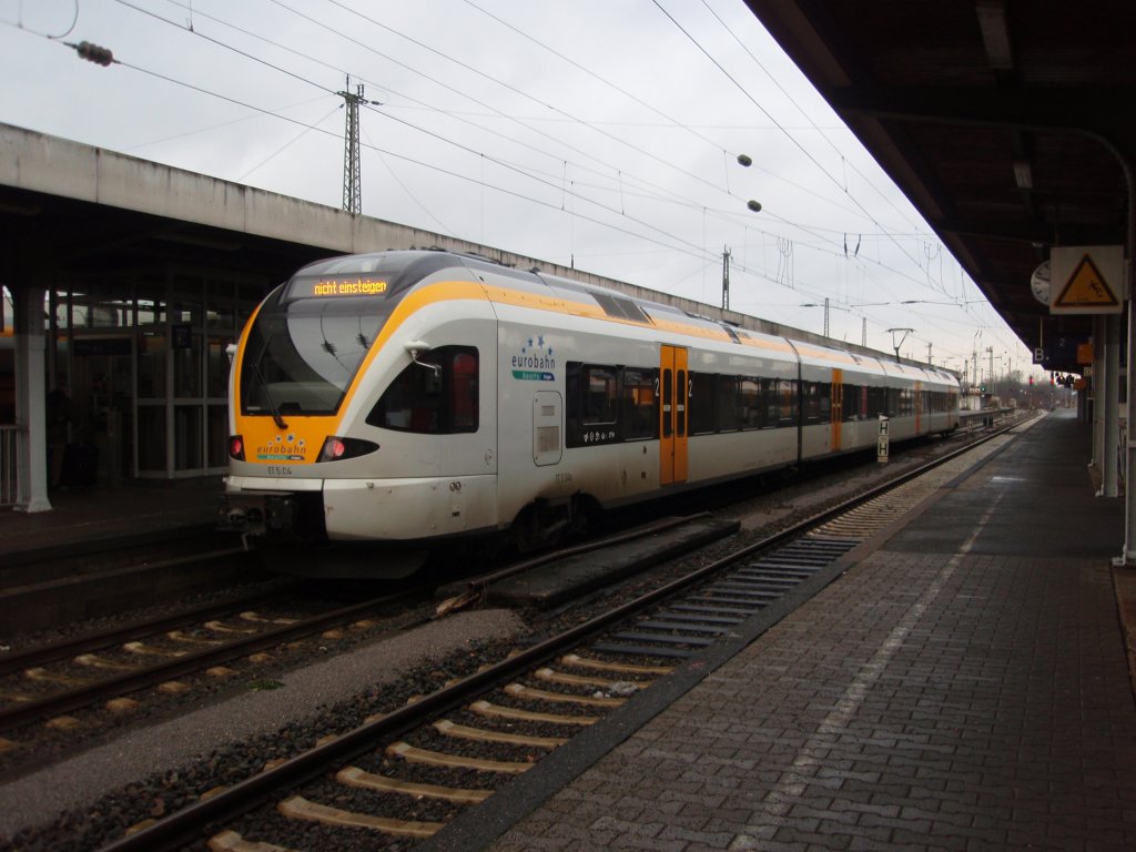 ET 5.04 der eurobahn als RB 89 aus Paderborn Hbf in Hamm (Westf.). 25.12.2009