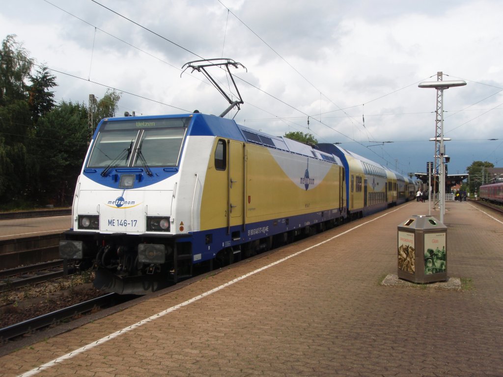 ME 146-17 der metronom Eisenbahngesellschaft als ME Gttingen - Uelzen in Celle. 11.07.2009