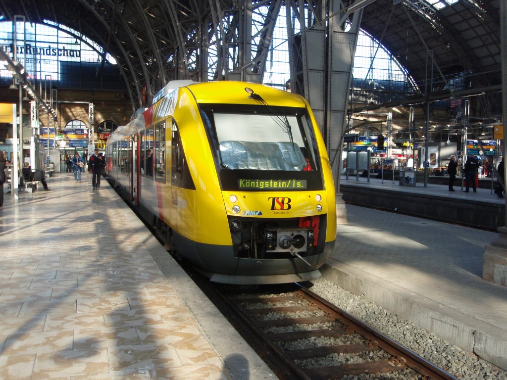 VT 208.1 der Hessischen Landesbahn als HLB nach Knigsstein (Taunus) in Frankfurt (Main) Hbf. 10.04.2010