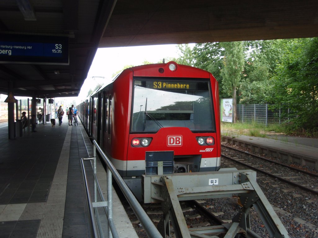 Zwei ET 474 als S 3 nach Pinneberg in Stade. 25.07.2013