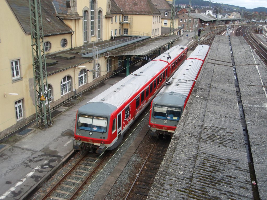 Zwei VT 628.2 in Marburg (Lahn). 27.03.2010