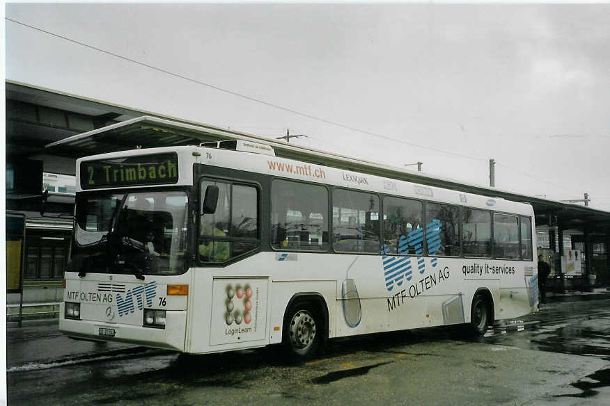 (082'229) - BOGG Wangen b.O. - Nr. 76/SO 21'104 - Mercedes/Hess (ex SOO Olten Nr. 76) am 29. Dezember 2005 beim Bahnhof Olten