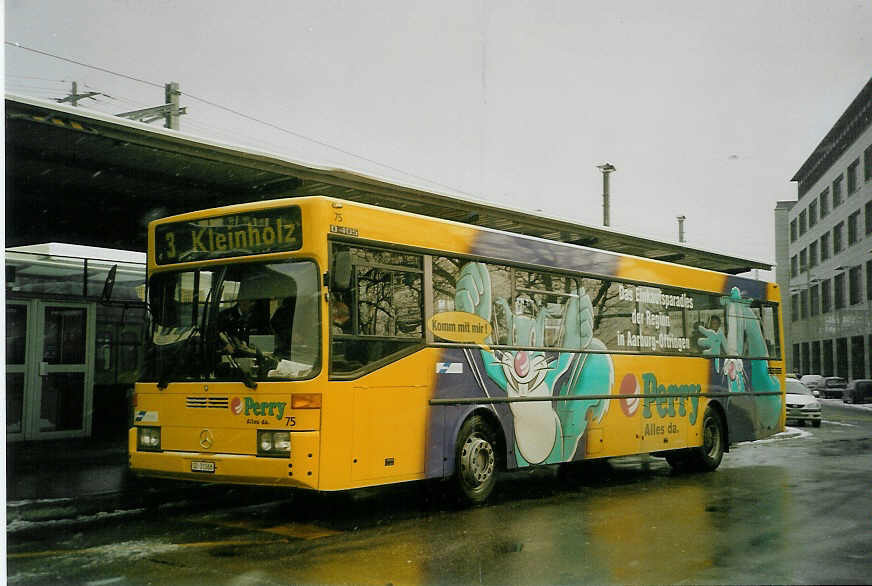 (082'309) - BOGG Wangen b.O. - Nr. 75/SO 21'066 - Mercedes (ex SOO Olten Nr. 75) am 29. Dezember 2005 beim Bahnhof Olten