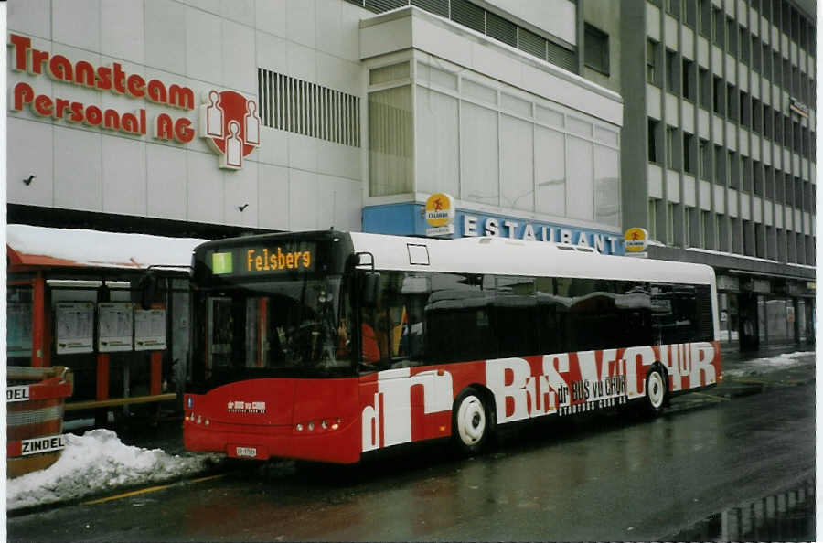 (082'322) - SBC Chur - Nr. 19/GR 97'519 - Solaris am 1. Januar 2006 beim Bahnhof Chur