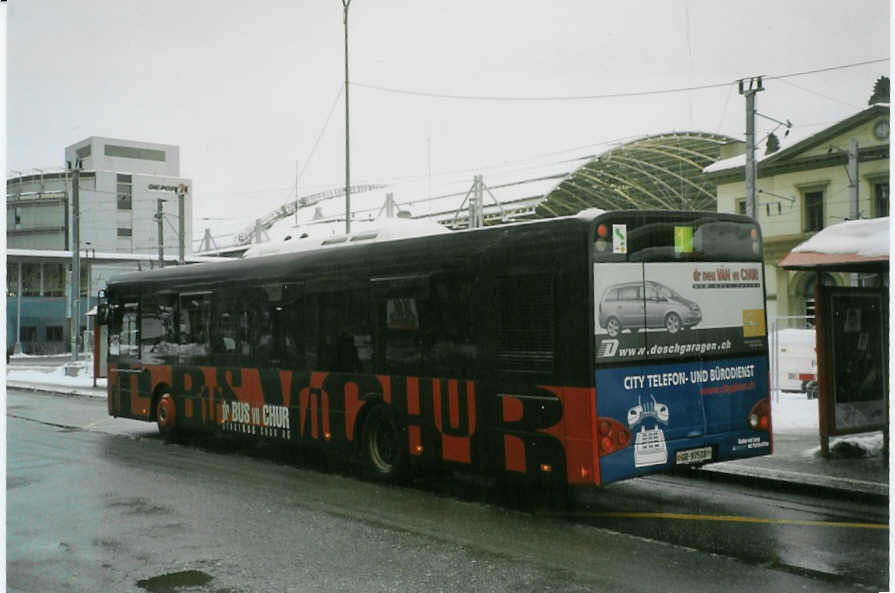 (082'324) - SBC Chur - Nr. 18/GR 97'518 - Solaris am 1. Januar 2006 beim Bahnhof Chur