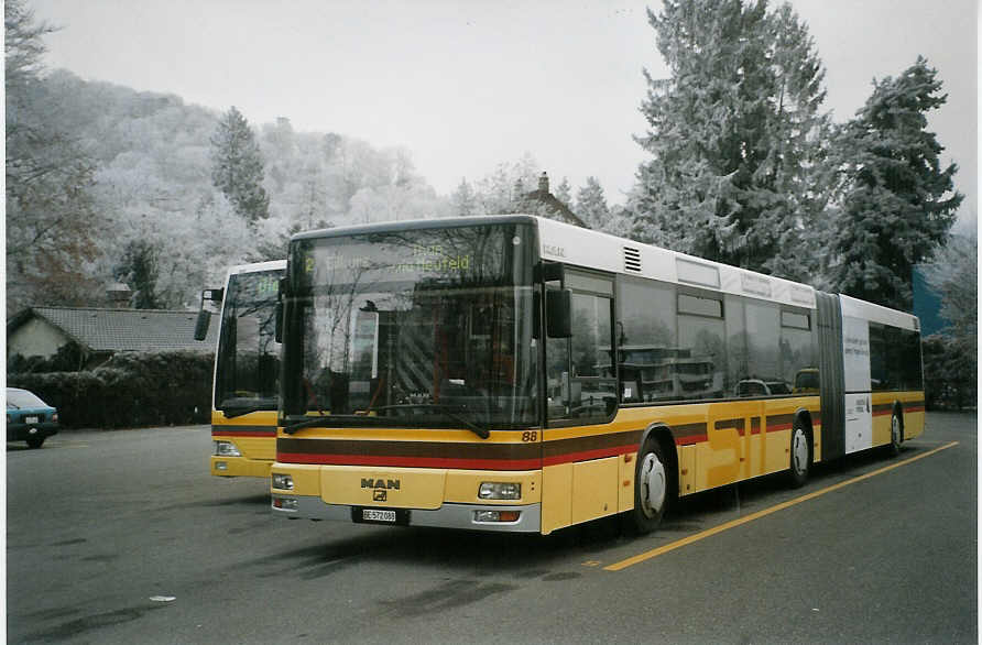 (082'617) - STI Thun - Nr. 88/BE 572'088 - MAN am 16. Januar 2006 bei der Schifflndte Thun