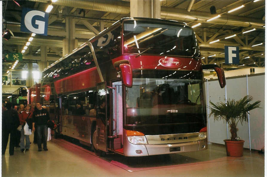 (082'636) - Car Rouge, Kerzers - Setra am 21. Januar 2006 in Bern, Ferienmesse