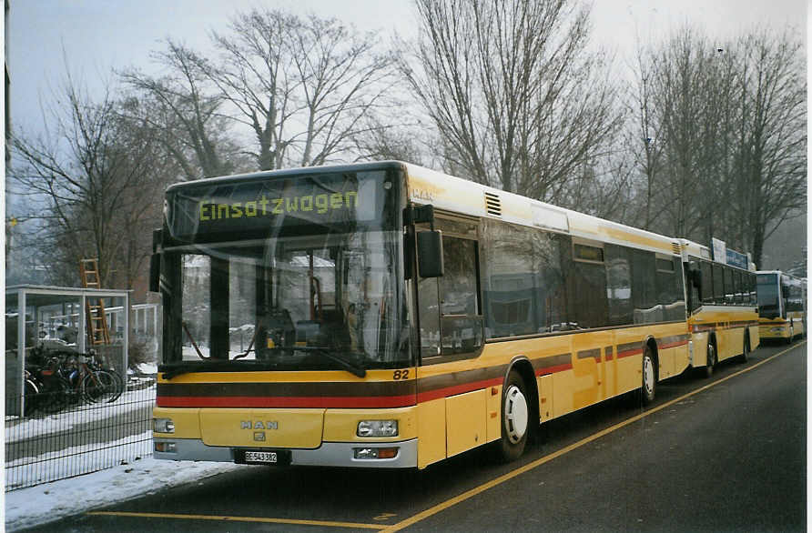 (082'830) - STI Thun - Nr. 82/BE 543'382 - MAN am 30. Januar 2006 bei der Schifflndte Thun