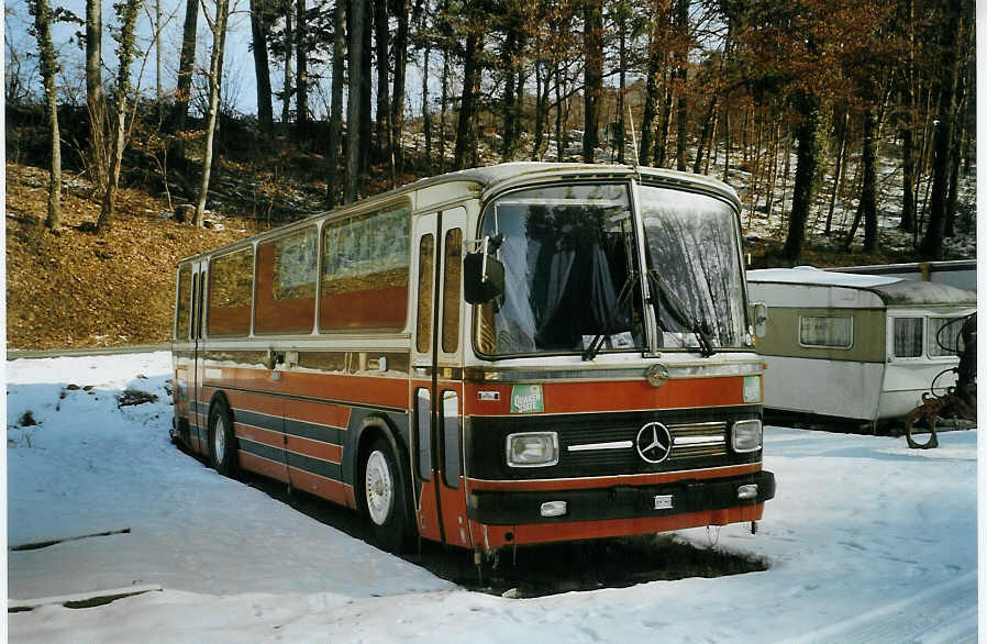 (082'923) - Hadorn, Wattenwil - Mercedes (ex ASKA Aeschi Nr. 16) am 6. Februar 2006 in Gurzelen, Schreinerei Hadorn