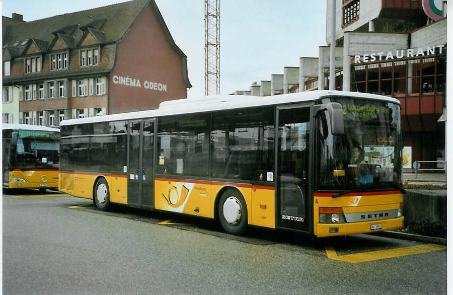 (083'034) - Keller, Hottwil - Nr. 4/AG 18'010 - Setra am 18. Februar 2006 beim Bahnhof Brugg