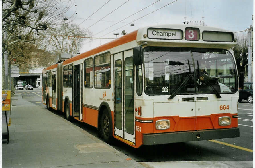 (083'433) - TPG Genve - Nr. 664 - Saurer/Hess Gelenktrolleybus am 6. Mrz 2006 in Genve, 22-Cantons