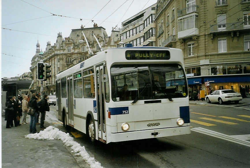 (083'805) - TL Lausanne - Nr. 752 - NAW/Lauber Trolleybus am 6. Mrz 2006 in Lausanne, Bel-Air